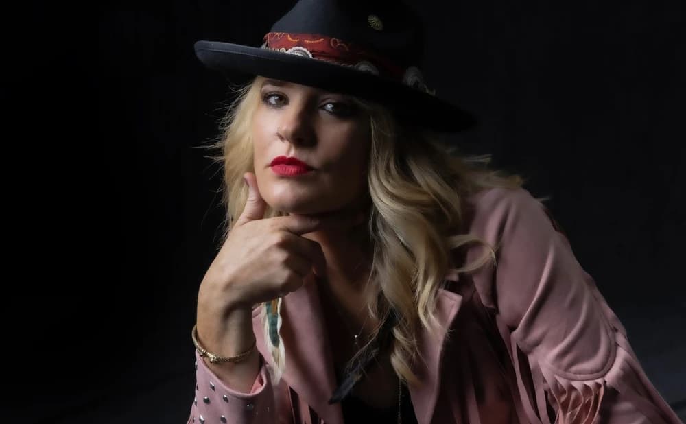 Elles Bailey