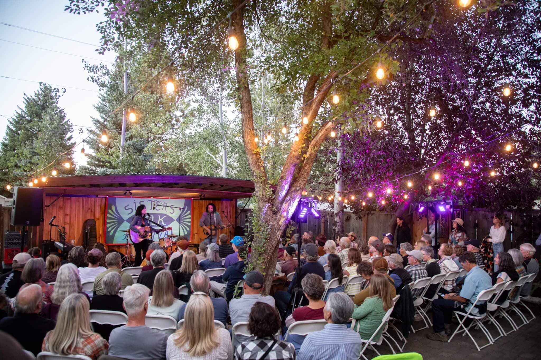 Sisters Folk Festival