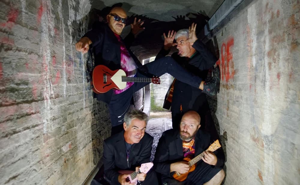 400 Strings Ukulele Band