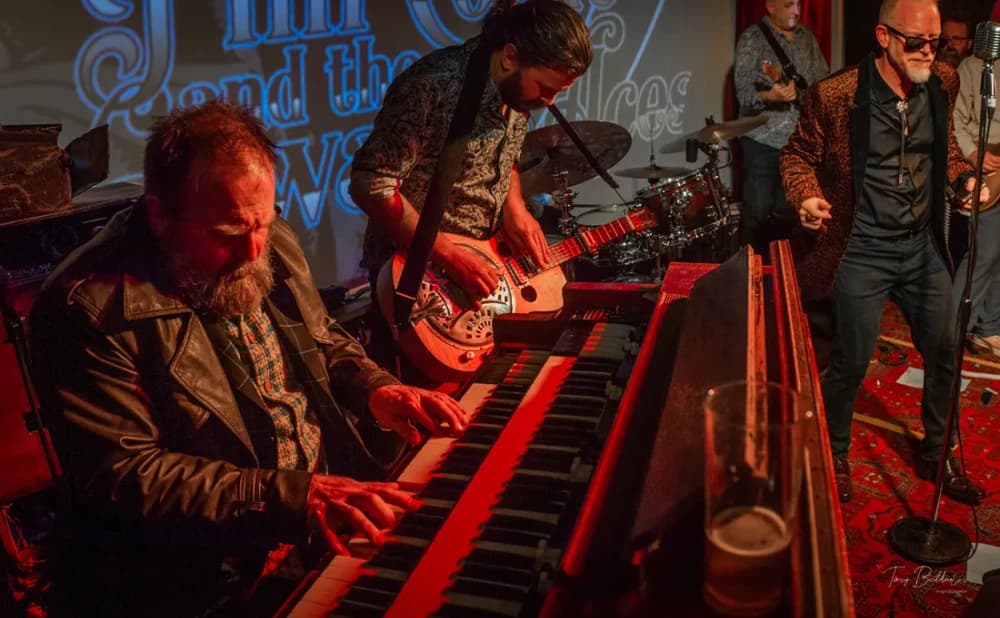 Phil Coyne and The Wayward Aces