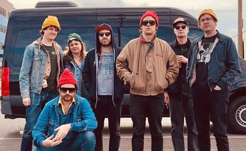 Ryan Davis & The Roadhouse Band